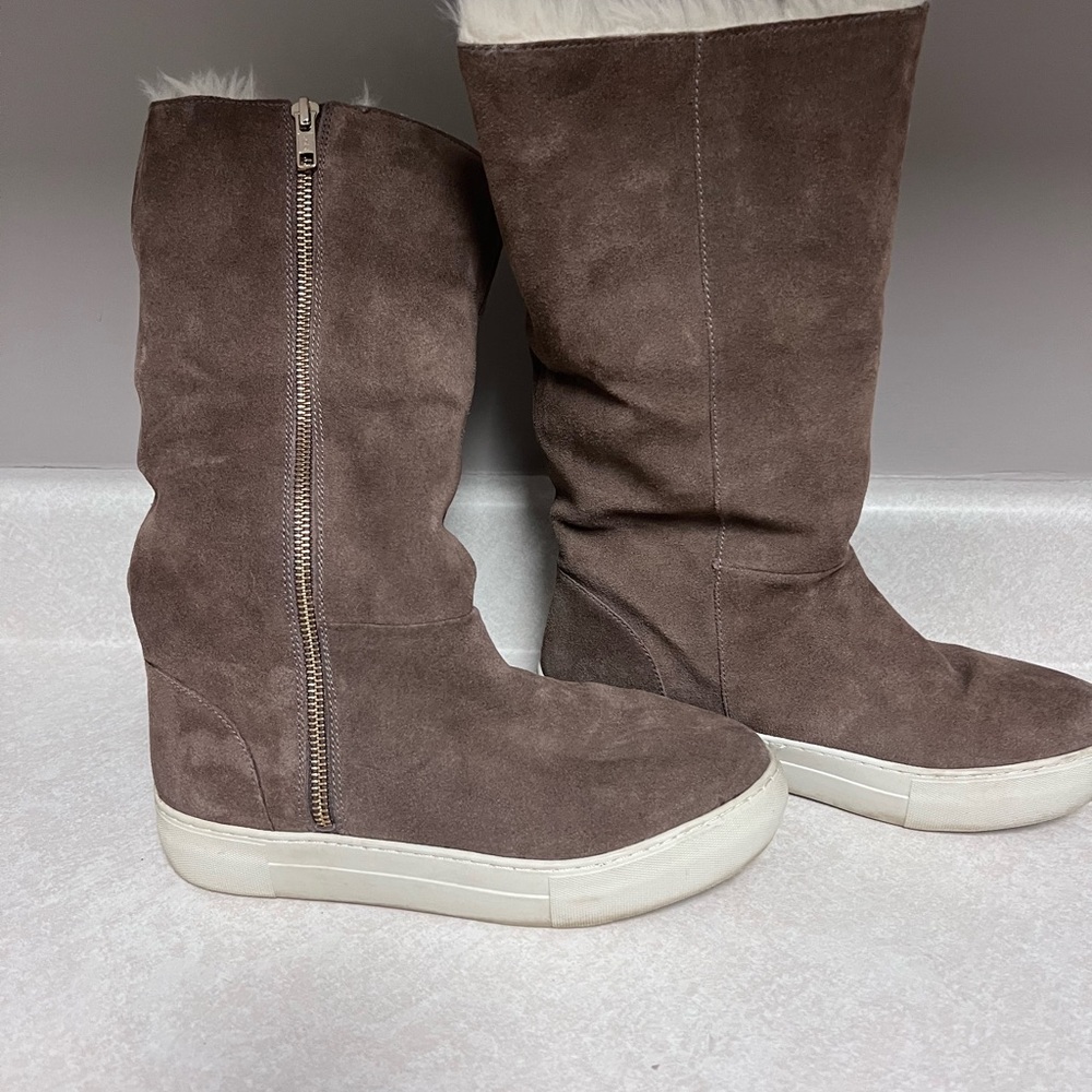 Cool Weather J Slides Fur Lined Boots - Like New … - image 4